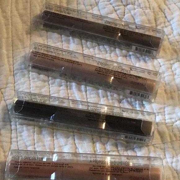 About Face Shadow Eyeshadow Stick Nude Tones pick 1 New In Box - Picture 2 of 6